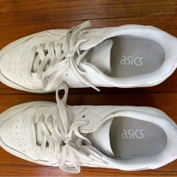 ASICS women’s sneakers 9 - Picture 2 of 3